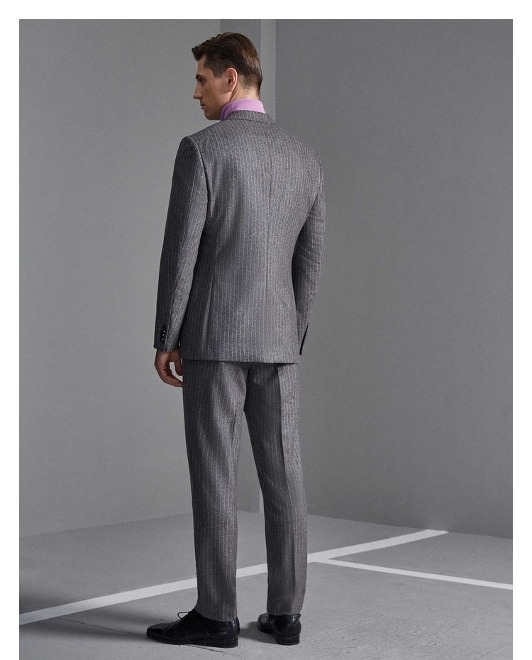 棕灰色明条平驳领经典商务西服两件套