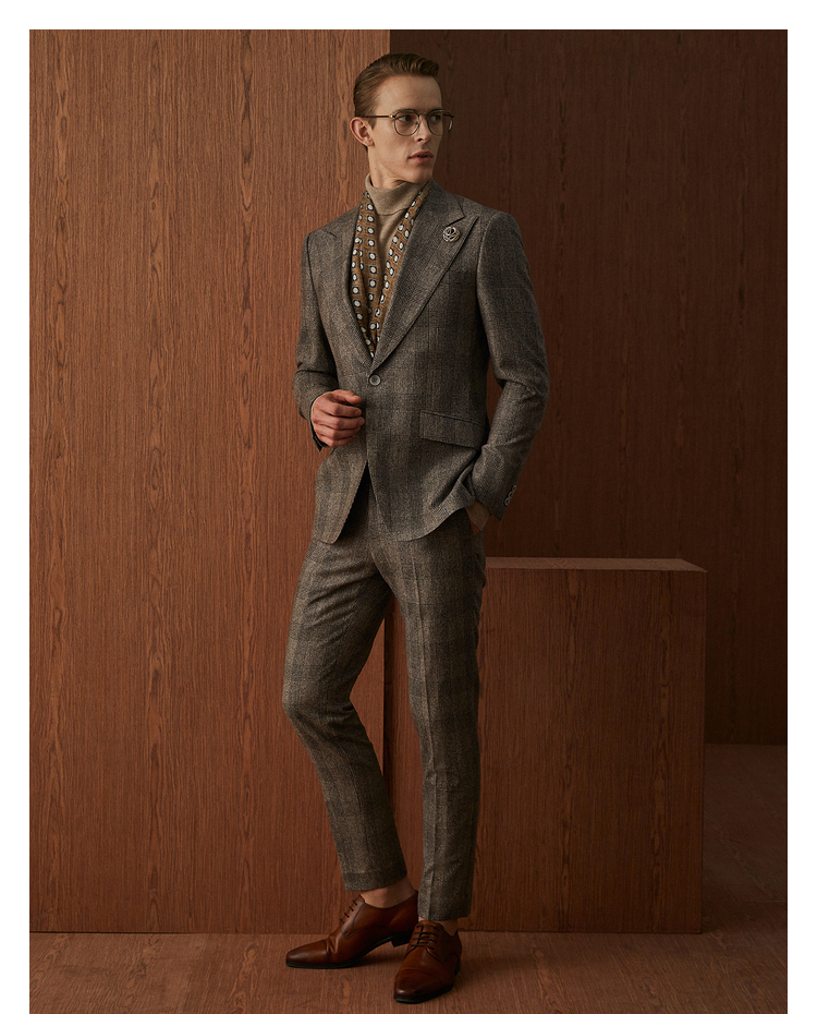 棕色威尔士亲王格平驳领全羊毛法兰绒套西