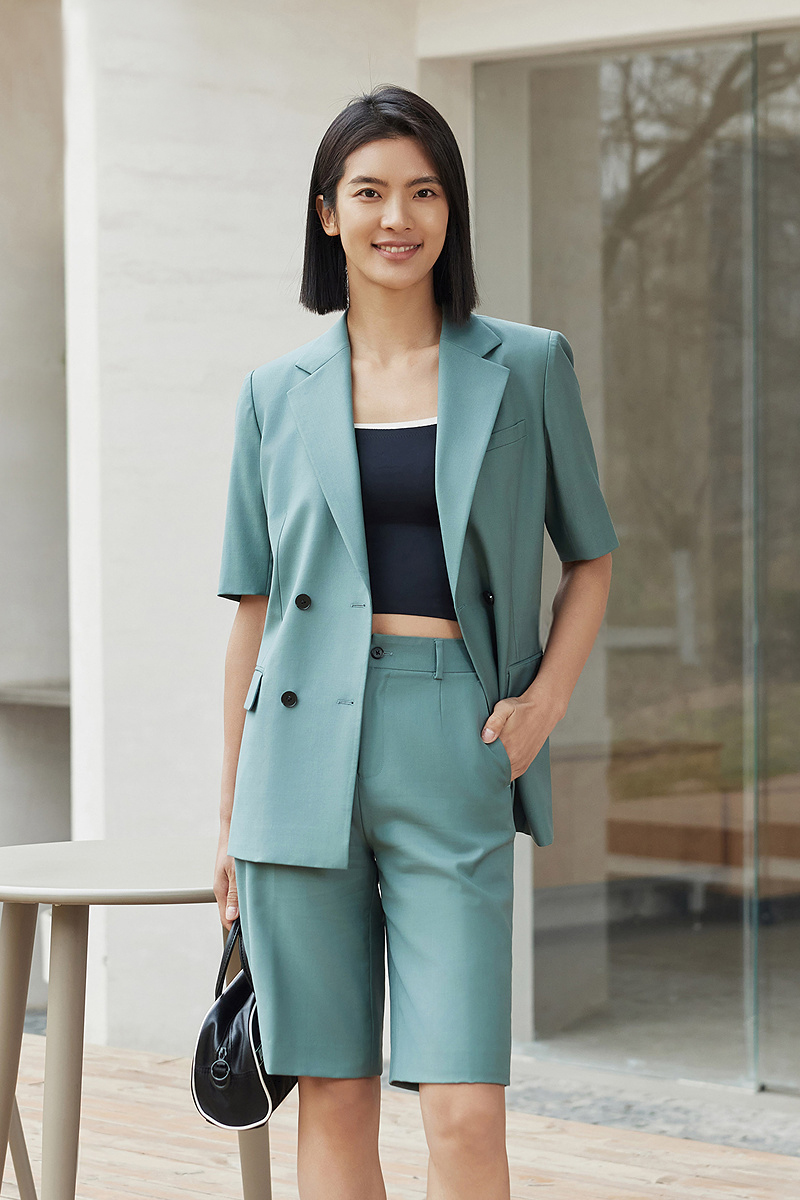 Green Short-Sleeve Two-Piece Suit
